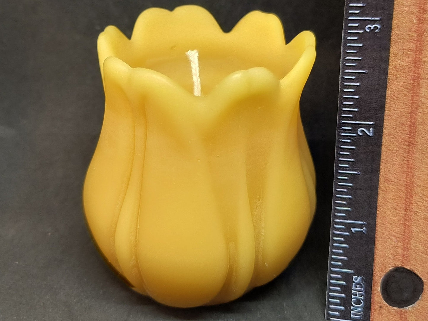 Tulip Candle